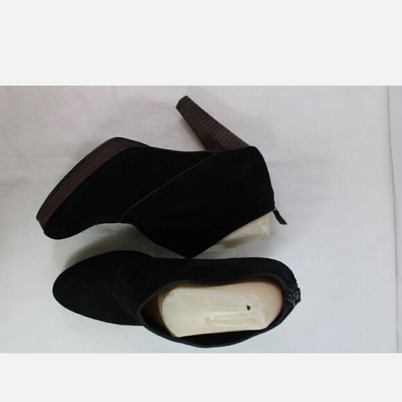 COLE HAAN BLACK SUEDE PLATFORM ANKLE BOOT BOTTIES STACKED HEELS SZ 7.5B. - Picture 3 of 10